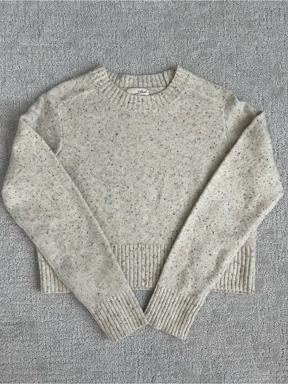 Universal thread cozy popcorn sweater